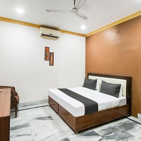 Capital O 83953 Greenland Premium Bhubaneswar Exterior photo