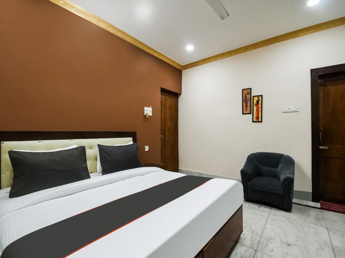 Capital O 83953 Greenland Premium Bhubaneswar Exterior photo